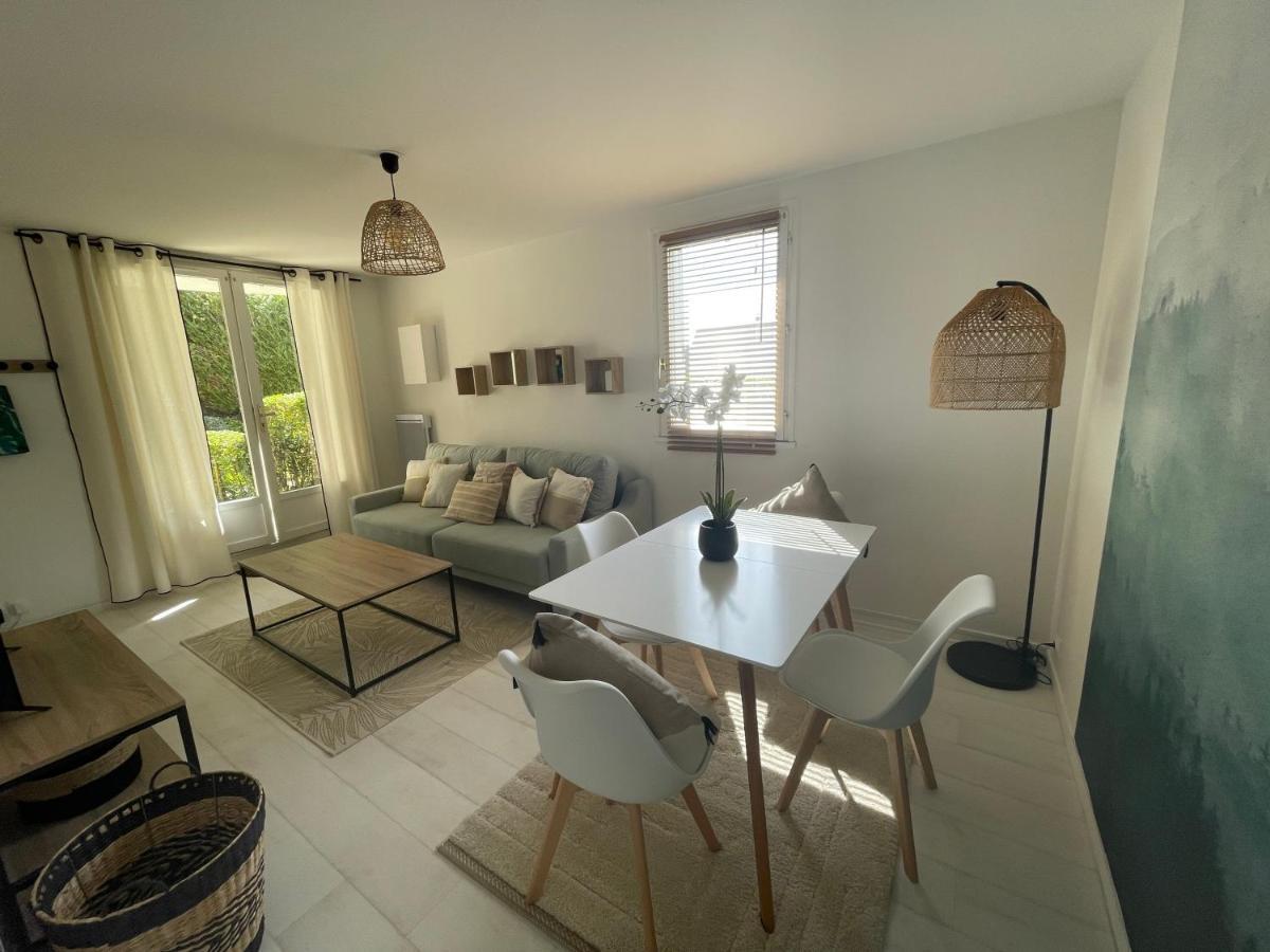 Le Plein Soleil, Appt 2 Pieces Terrasse, 600 M De La Plage De Blonville Sur Mer Apartment Luaran gambar